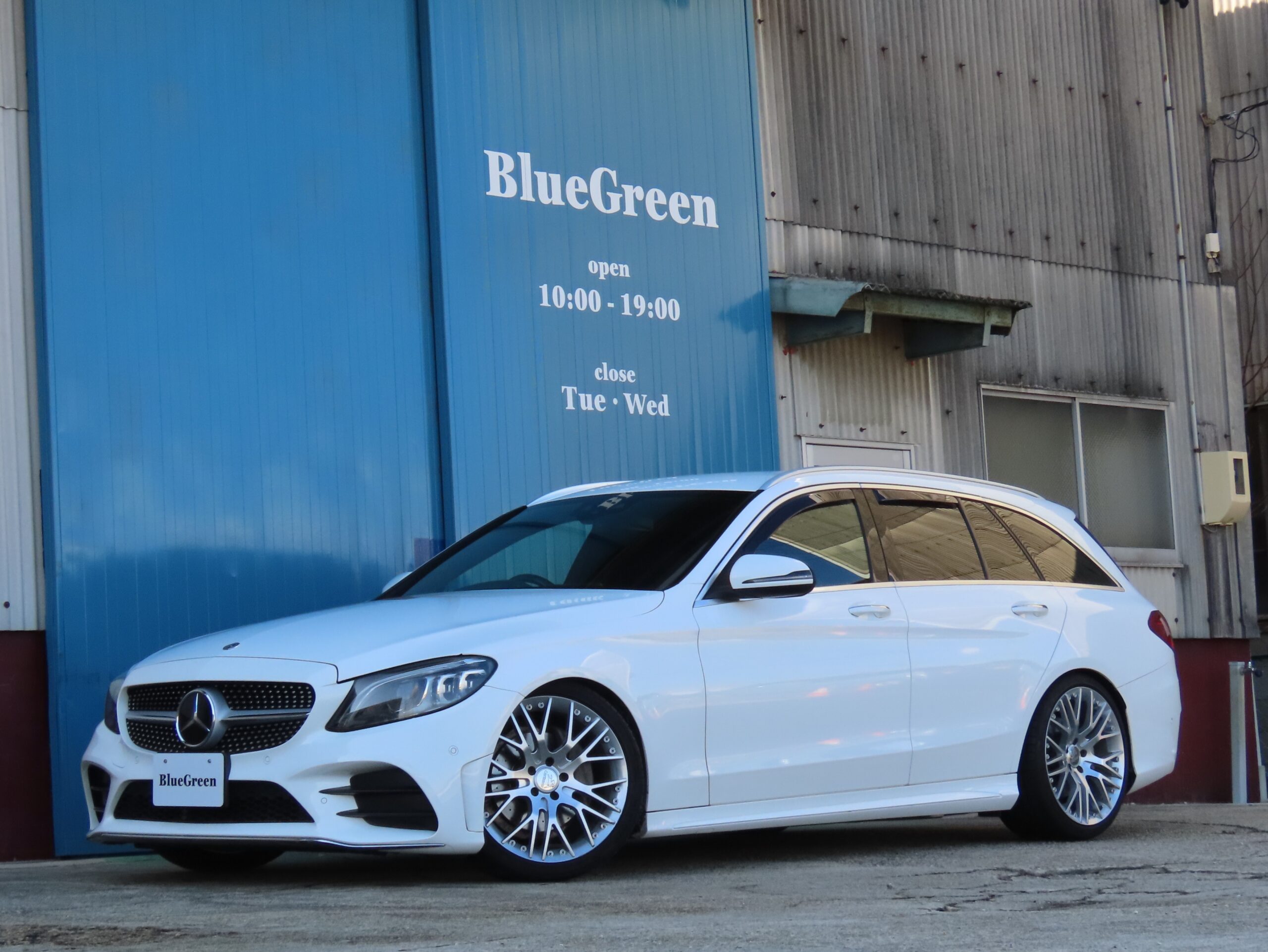 メルセデスベンツ　Ｃ２００ｄ　AMGライン