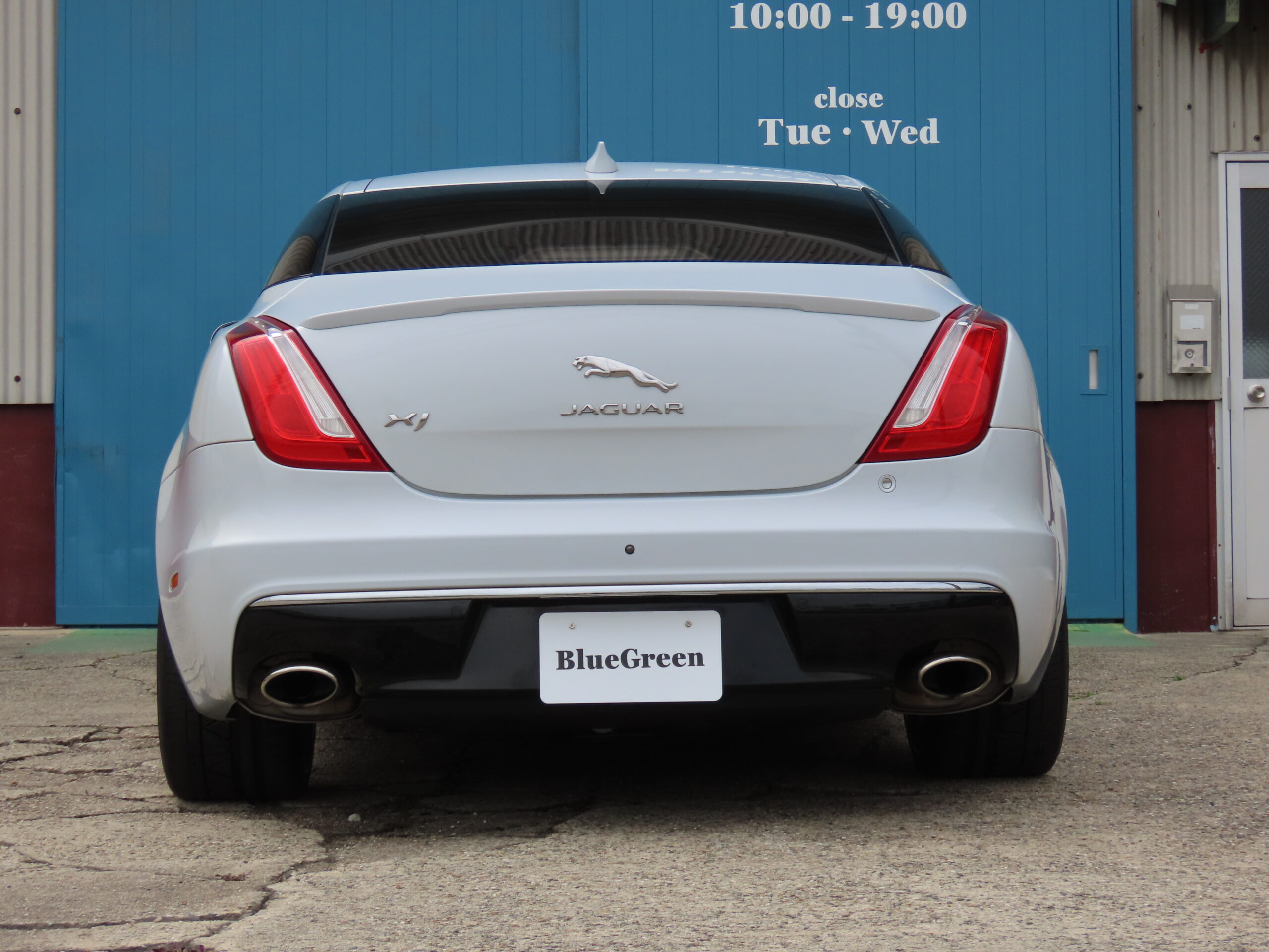 社外リアスポイラー